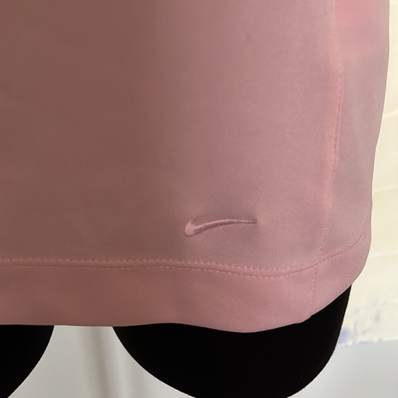 Nike Golf Shirt in Pink - Picture 3 of 6